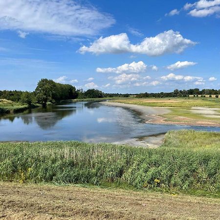 Oosterschelde Lodge Met Veel Privacy En Dicht Bij Het Water 스케프네스 외부 사진